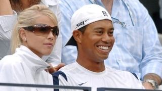 Tiger Woods ... de nouveau casé, avec Alyse Lahti Johnson