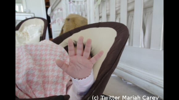 Mariah Carey ne tient plus ... elle dévoile enfin sa fille en photo ... la blague (PHOTO)
