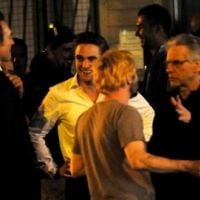 Robert Pattinson : toujours hot sur le tournage de Cosmopolis (PHOTO)