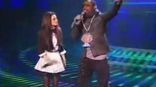 Cher Lloyd ... un premier titre pour la jeune fille de 17 ans (VIDEO)