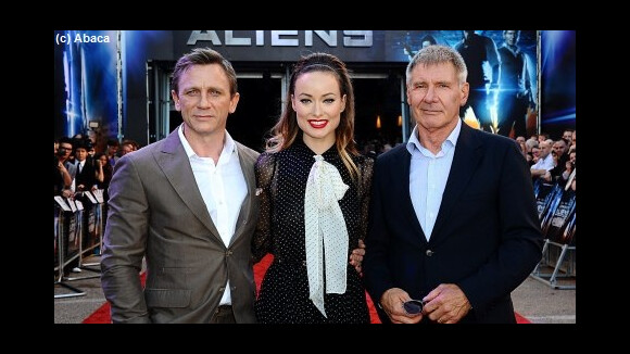 PHOTOS : Olivia Wilde adopte le style retro à Londres