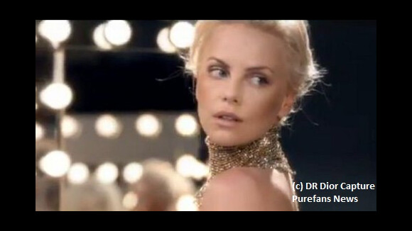 Charlize Theron : elle se frotte à Marilyn, Marlène Dietrich et Grace Kelly pour Dior (VIDEO)