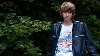 VIDEO - Roman Schwartz : Il est heureux de présenter son nouveau clip Happy