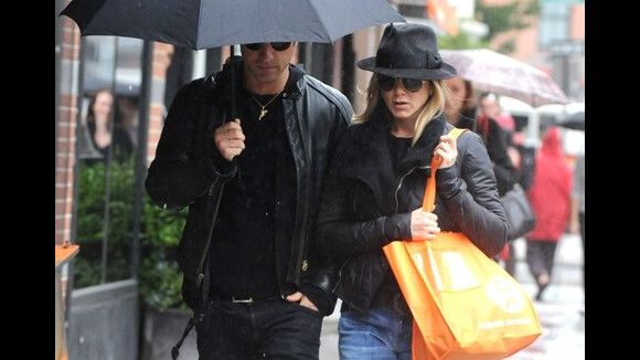 Jennifer Aniston et Justin Theroux : fous amoureux à New York (PHOTOS)