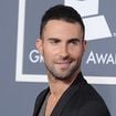 Adam Levine en guerre sur Twitter avec FOX News (VIDEO)