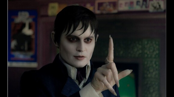 Johnny Depp en vampire pour Dark Shadows : Tim Burton montre enfin son visage (PHOTO)