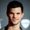 Taylor Lautner le 5 février 2012