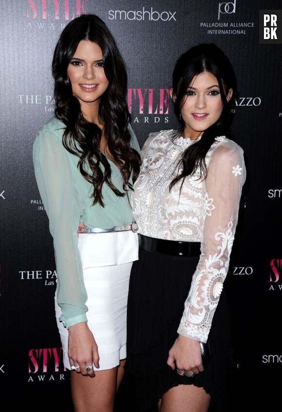 Kendall et Kylie Kardashian sur le tapis rouge
