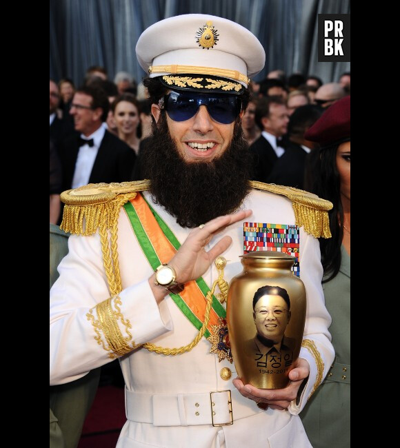 Sacha Baron Cohen version The Dictator aux Oscars 2012
