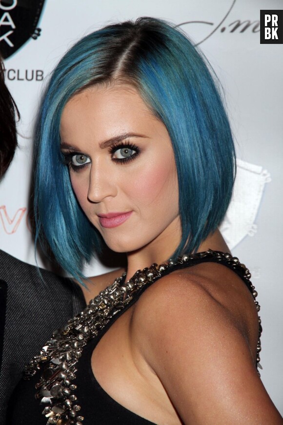 Les cheveux bleus de Katy Perry sont un hommage à Kate Winslet