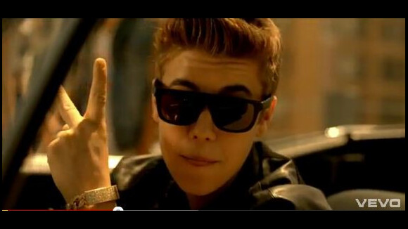 Justin Bieber by Benjy Drew : le clip Boyfriend est une réponse aux Haters !