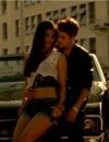 Justin Bieber proche de sa fausse girlfriend dans le clip Boyfriend