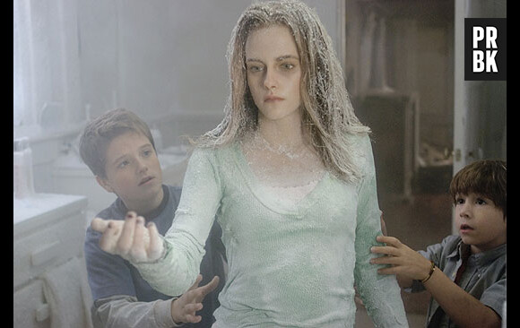 Kristen Stewart et Josh Hutcherson dans le film Zathura en 2005