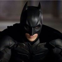 Dark Knight Rises : Batman va "décapiter Iron Man et lui ch*er dans le cou" !