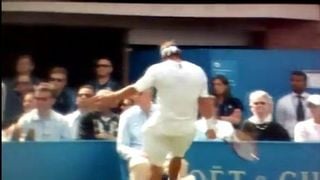David Nalbandian au Queens : en mode hooligan, il fracasse un arbitre ! (VIDEO)