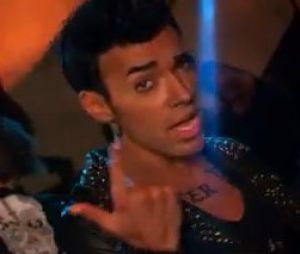 Bruno dans son clip "Be Mine"