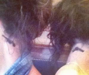 Nabilla dévoile son nouveau tatouage sur Twitter