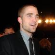 Robert Pattinson et sa tête rasée