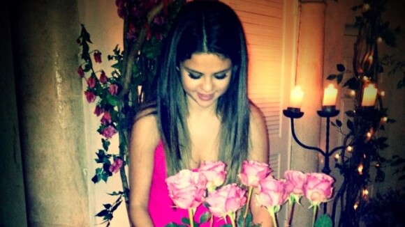 Selena Gomez : émue aux larmes pour son anniv grâce à Justin Bieber