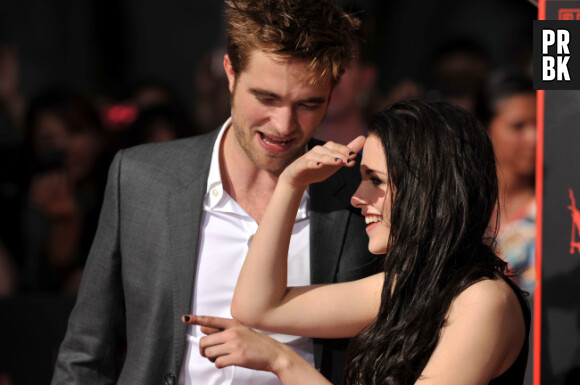 Robert Pattinson trompé par Kristen Stewart