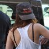 Kristen Stewart envoie un message à Rob en portant sa casquette !
