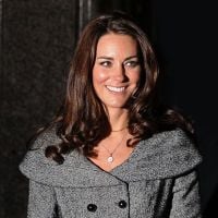 Kate Middleton : après ses boobs, on a failli voir ses fesses ! (VIDEO)