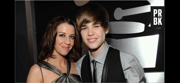Justin Bieber est très proche de sa maman et n'aime pas que quelqu'un l'approche
