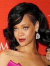 Rihanna est aussi sexy en mode glamour !