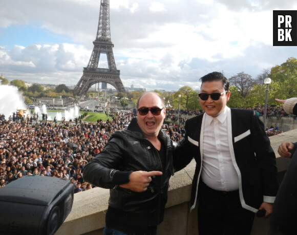 Psy et Cauet au Trocadéro pour danser le Gangnam Style !