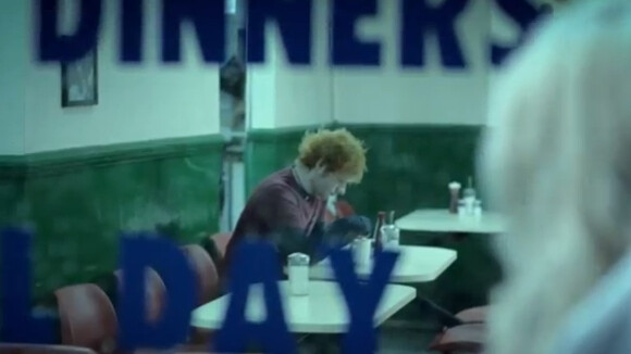 Ed Sheeran : Give Me Love, le clip triste et romantique ! (VIDEO)