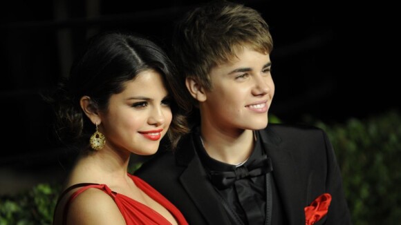 Justin Bieber et Selena Gomez gavés que tout le monde espionne leur couple