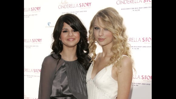 Selena Gomez et Taylor Swift : reines du swag ! (VIDEOS)