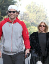 Bradley Cooper, sa maman et Zoe Saldana lors d'une balade