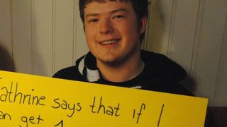 Facebook : pour 1 million de Likes, sa copine couchera avec lui !