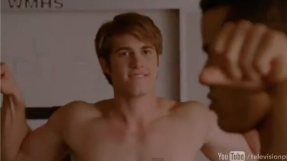 Glee saison 4 : Episode 12, Rachel topless et les New Directions sans t-shirt