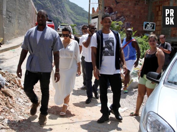 Kim Kardashian et Kanye West visitent Rio de Janeiro accompagnés de Will Smith.