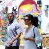 Kim Kardashian et Kanye West visitent Rio de Janeiro en amoureux.