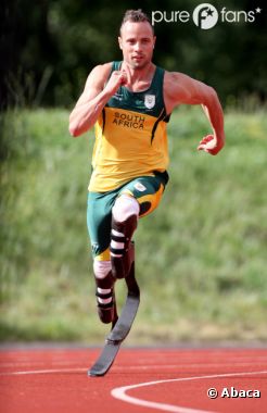 Oscar Pistorius est inculpé pour le meurtre de sa petite amie.