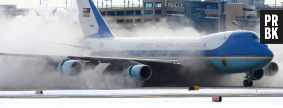 Cet avion est couvert de gaz