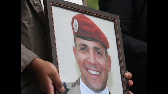 Mohamed Merah : hommage et interrogations un an après le premier meurtre