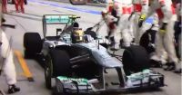 Lewis Hamilton se trompe de stand pendant le Grand Prix de Malaisie