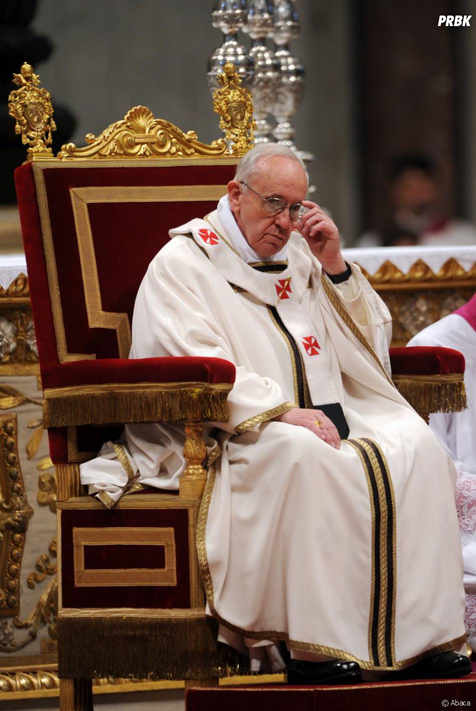 Il a expliqué que ses choix reflétaient l'universalité de l'eglise en opposition avec une tradition jadis davantage centrée sur l'europe. Le pape François n'aime pas trop le faste du Vatican ...