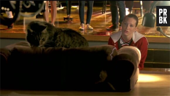 Brittany va chanter pour son chat dans Glee