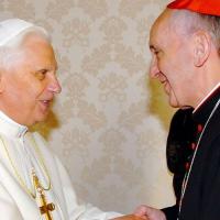 Vatican : Benoît XVI, nouveau voisin du pape François 1er