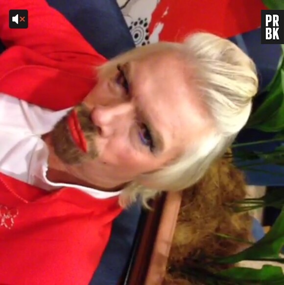 Richard Branson en hôtesse de l'air sexy (ou pas)