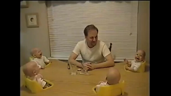 Des bébés pris d'un fou rire font le buzz sur Youtube