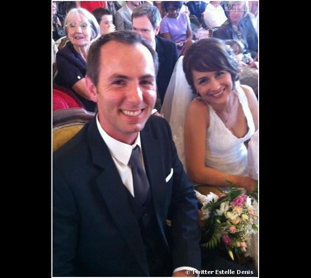 Estelle Denis a tweeté une photo du mariage de Jean-Philippe Doux et de Solène Chavanne