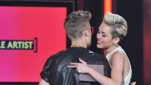 Justin Bieber et Miley Cyrus en couple ? Rumeur d'une nuit secrète