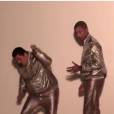 Pharrell Williams face à un "sosie" dans la parodie du clip de Blurred Lines