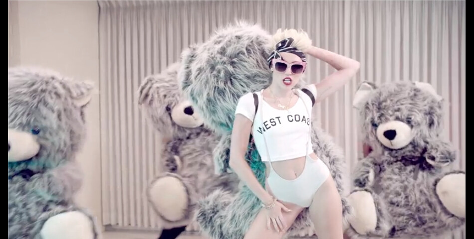 Miley Cyrus et ses ours en peluche pour We Can&#039;t Stop
